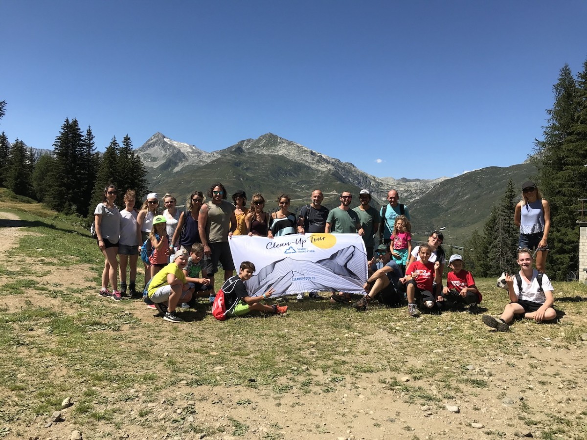 Clean-Up Tour in Airolo: An Environmentally Friendly Day on the Ski Slopes